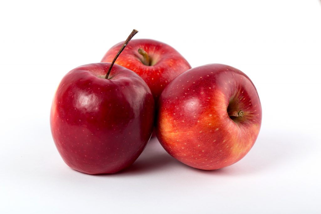 Яблоко-первый представитель полезных фруктов